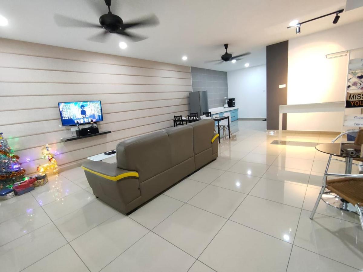 Setia Home Sitiawan Ktv 12+4 Pax Exterior photo