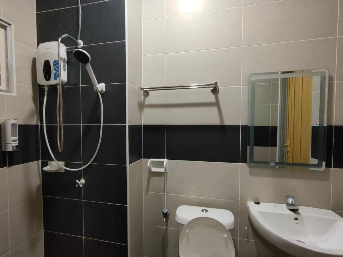 Setia Home Sitiawan Ktv 12+4 Pax Exterior photo